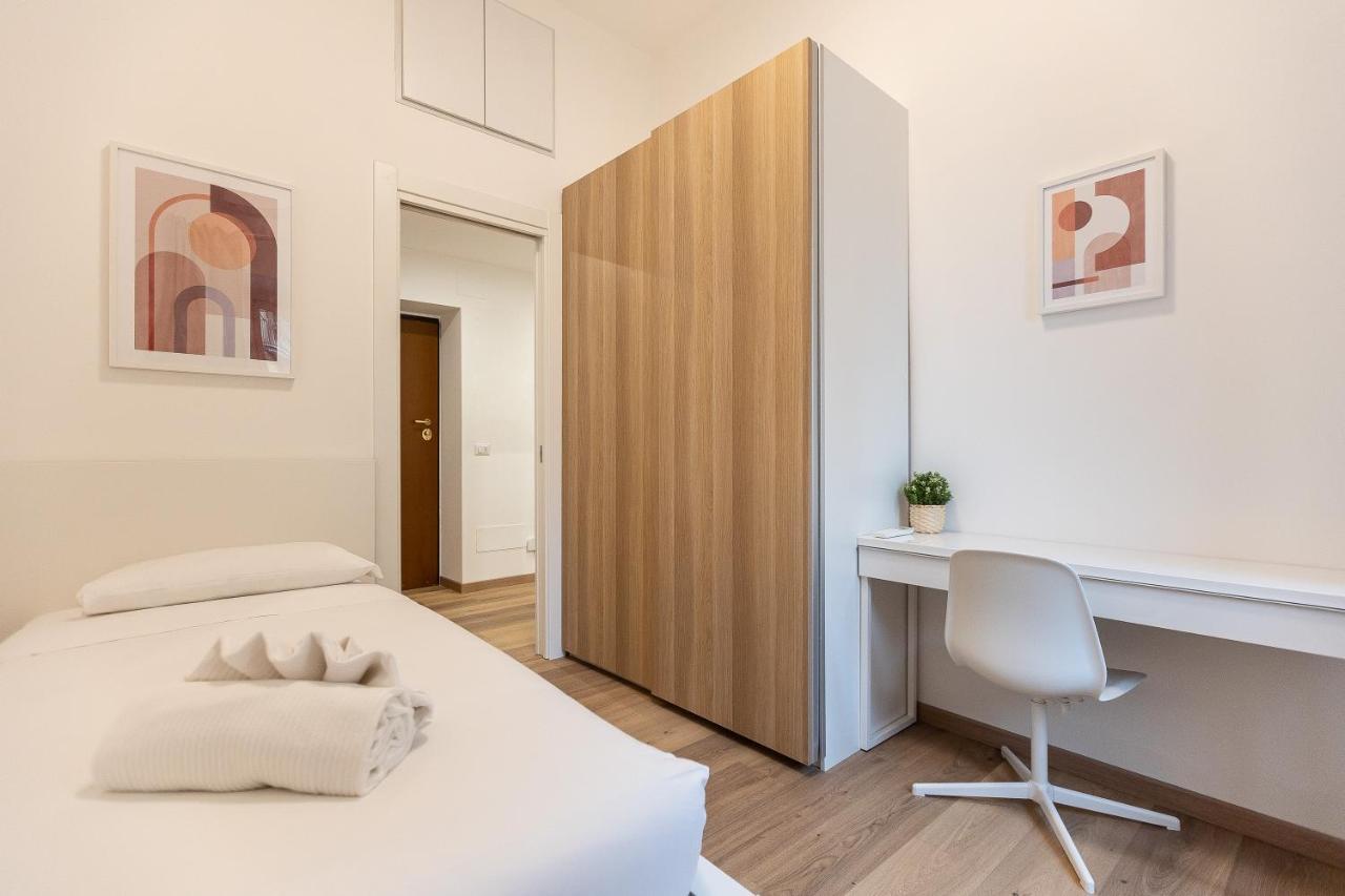 Matilde Modern Apartment-Rental In Рим Екстериор снимка